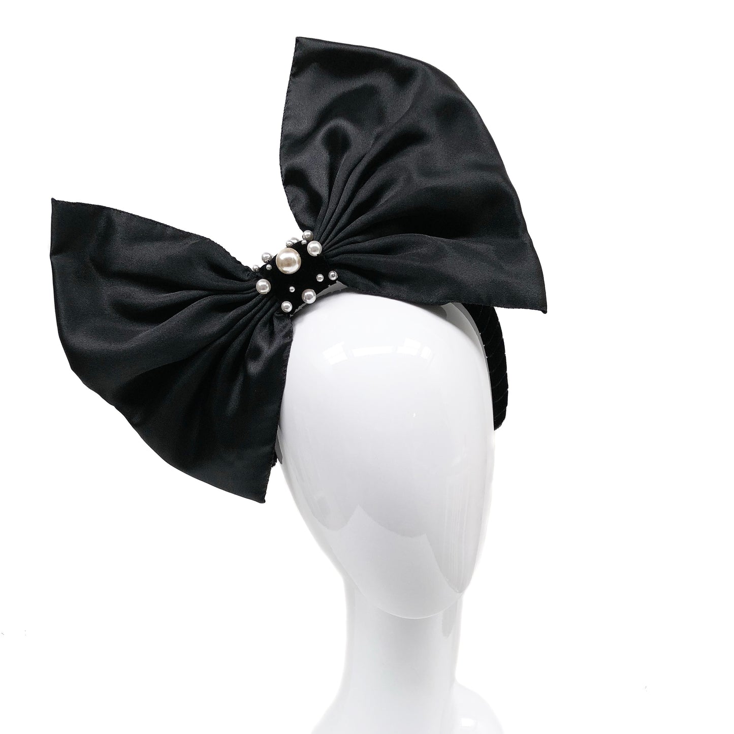 Indu Pearl Bow