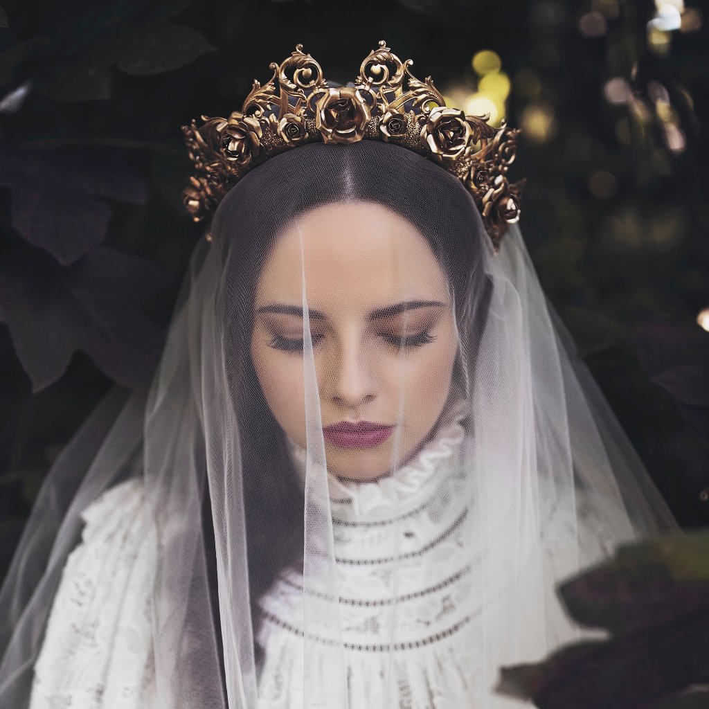 Lucy Rose Gold - Iconic Crown *MADE TO ORDER*