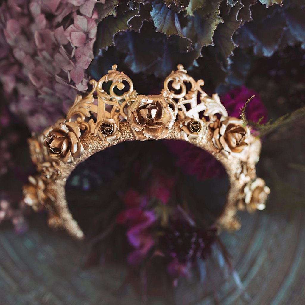 Lucy Rose Gold - Iconic Crown *MADE TO ORDER*